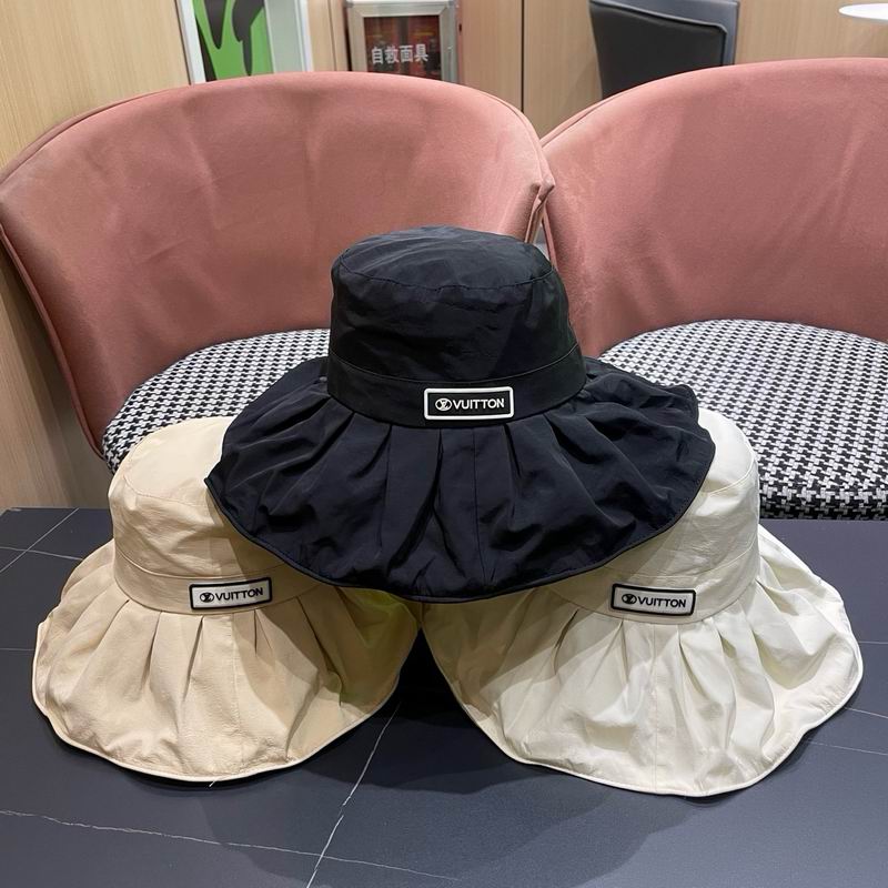 LV hat 082902